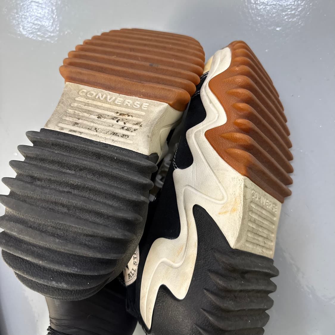 260 컨버스 런스타 모션 하이 0305T 상품이미지4