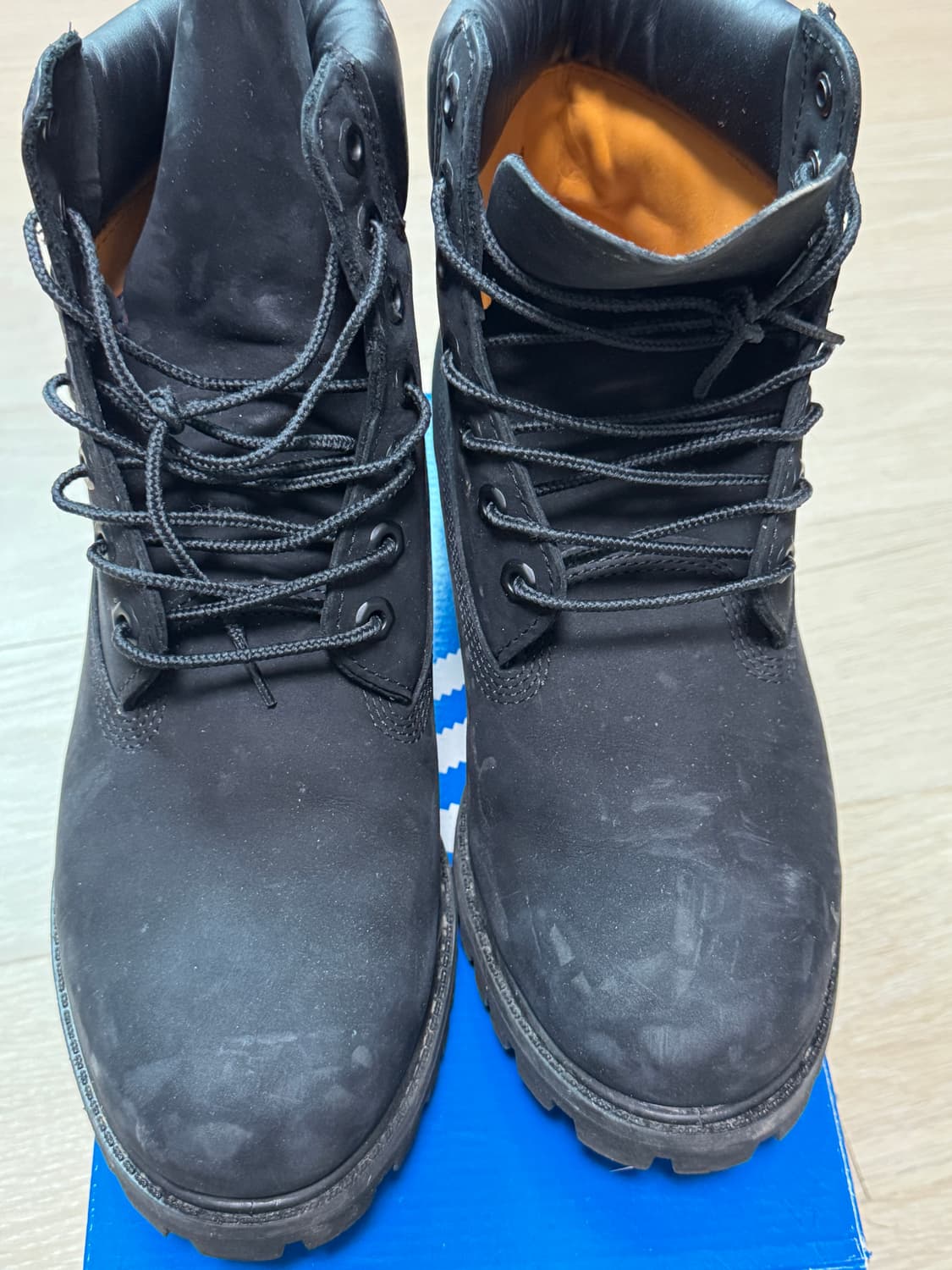 팀버랜드 프리미엄 6인치 워터프루프 부츠 블랙 누벅 - 와이드 상품이미지1