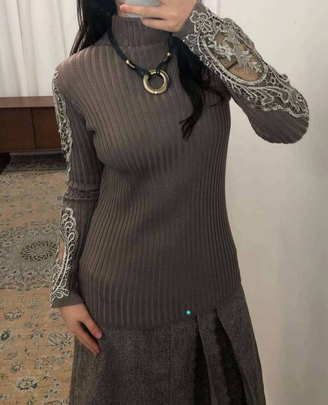 Brown arm detail turtleneck knitwear 상품이미지2