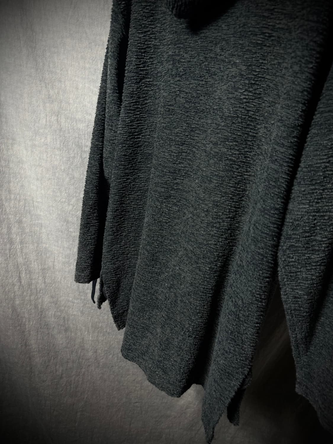 The Viridi-Anne Asymmetric Hooded Zip-Up 상품이미지6