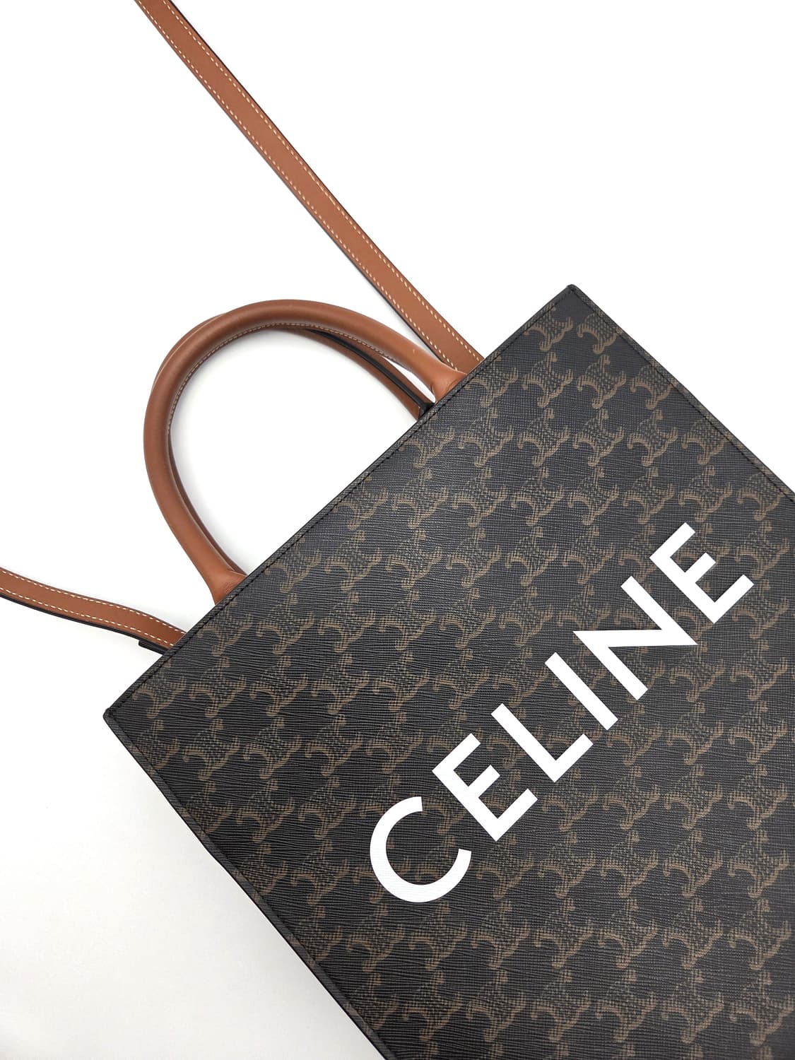 셀린느 트라이엄프 카바스 버티칼 스몰   상품이미지3