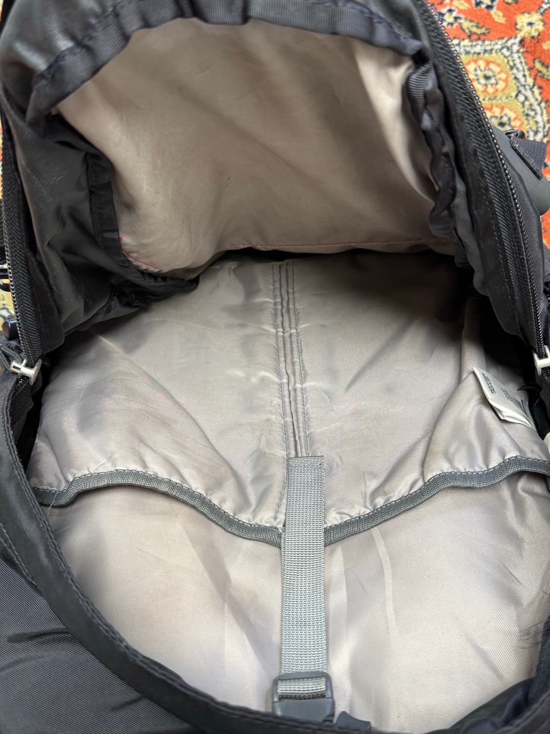 노스페이스 핫샷 백팩 블랙  상품이미지3