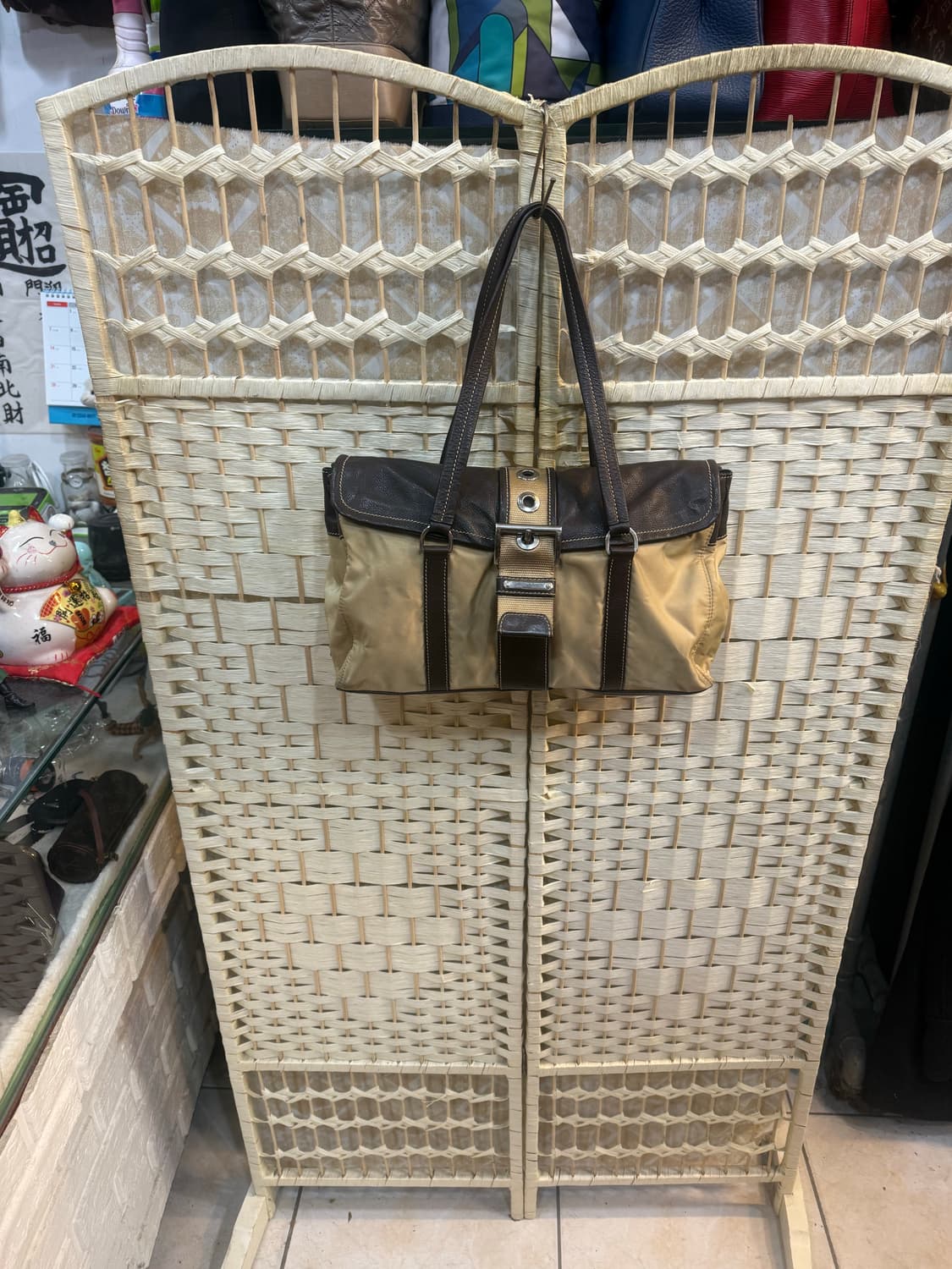 정품 프라다 테수토 포코노 레더 버클 바켓트백 팝니다 상품이미지1