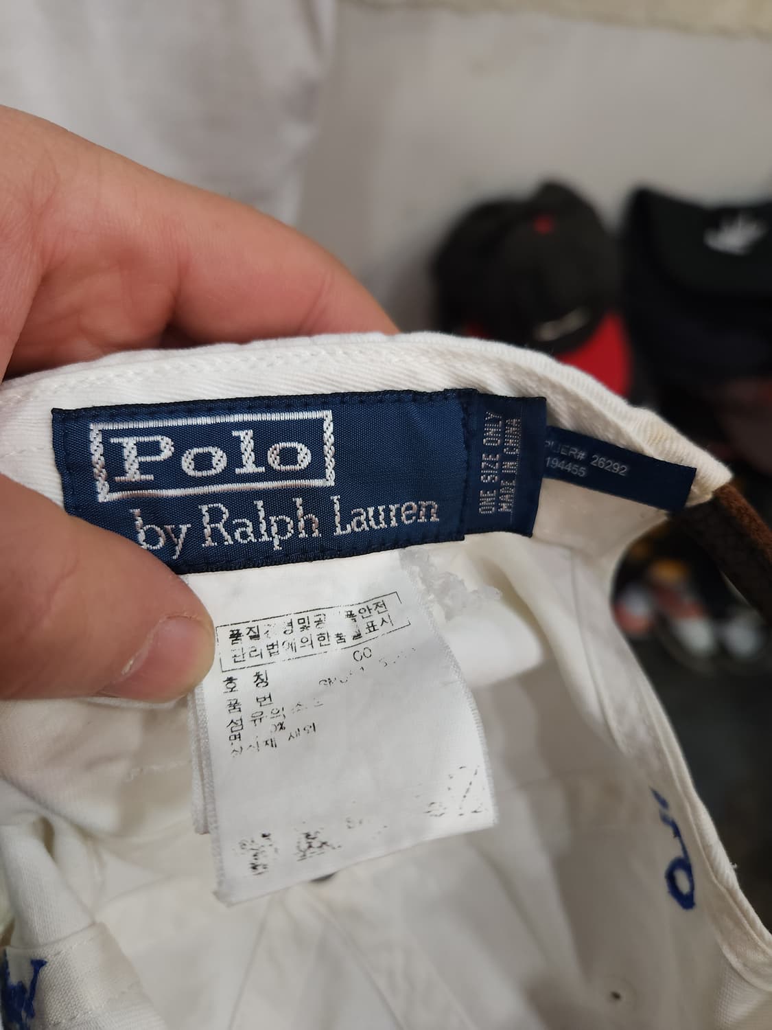 폴로 랄프로렌 화이트 가죽스트랩 볼캡

 상품이미지7