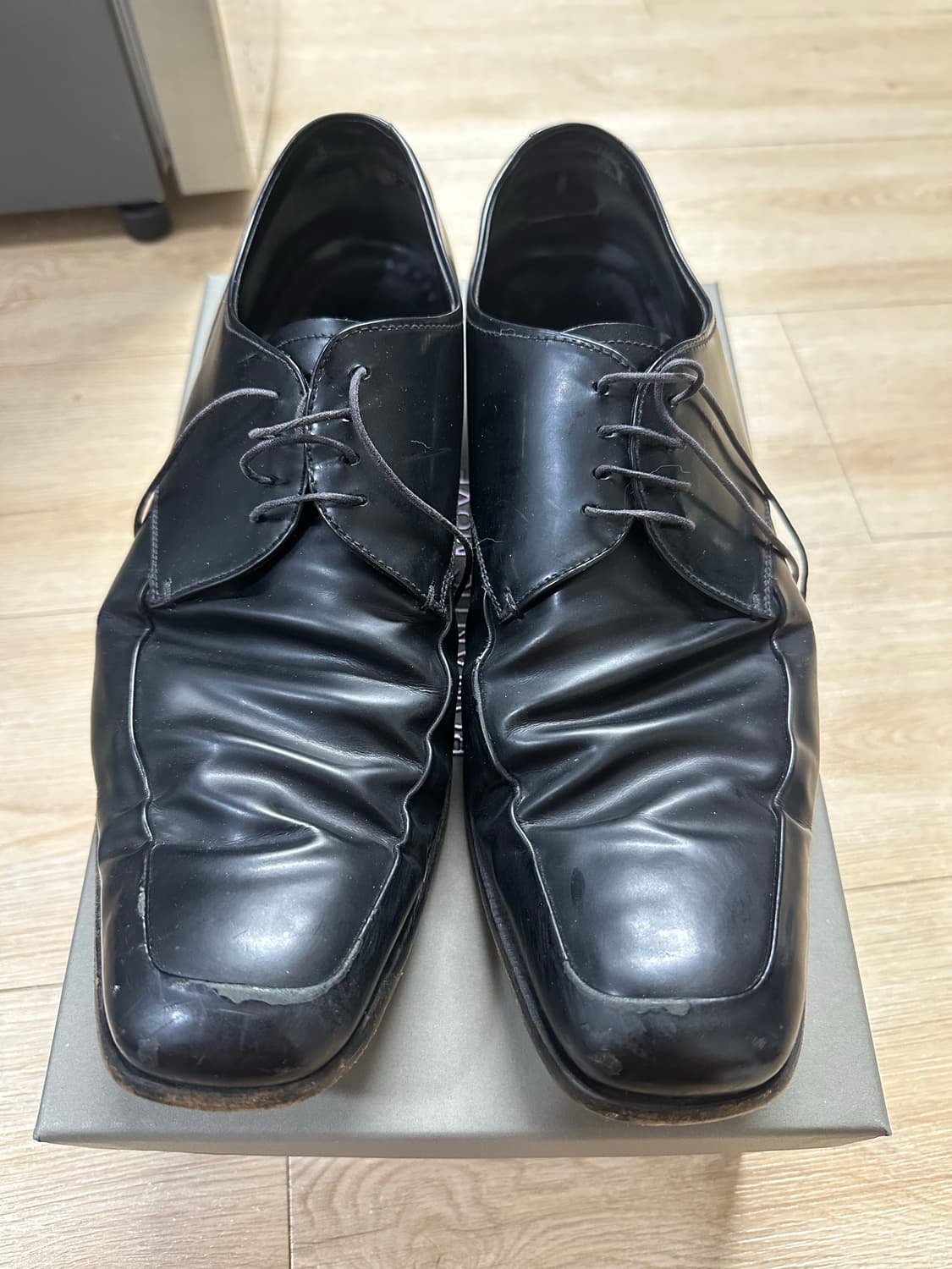 Prada 프라다 브러시드 레더 더비슈즈 레이스업 상품이미지1