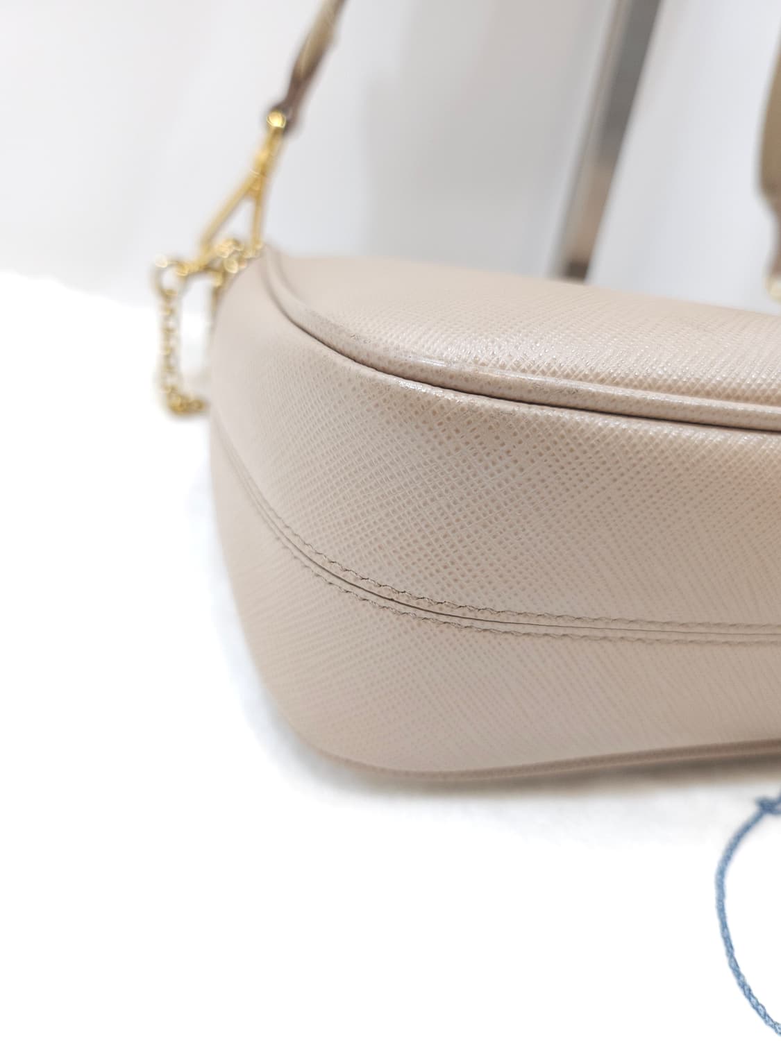 [정품] 프라다 리에디션 2005 사피아노 카메오 베이지 상품이미지4