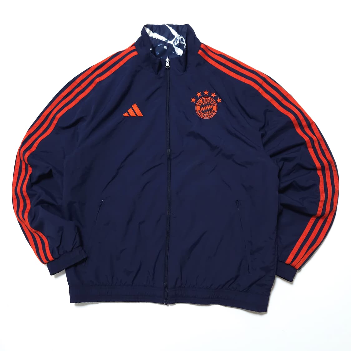 아디다스 23-24 바이에른 뮌헨 앤썸 바람막이 자켓 상품이미지1