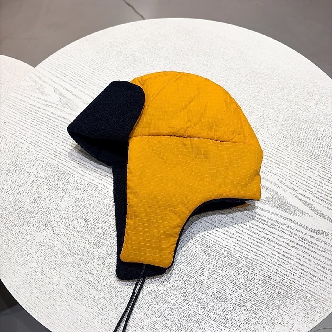 (정품/새상품) MACKINTOSH 매킨토시 공용 옐로우 트래퍼 햇 상품이미지1