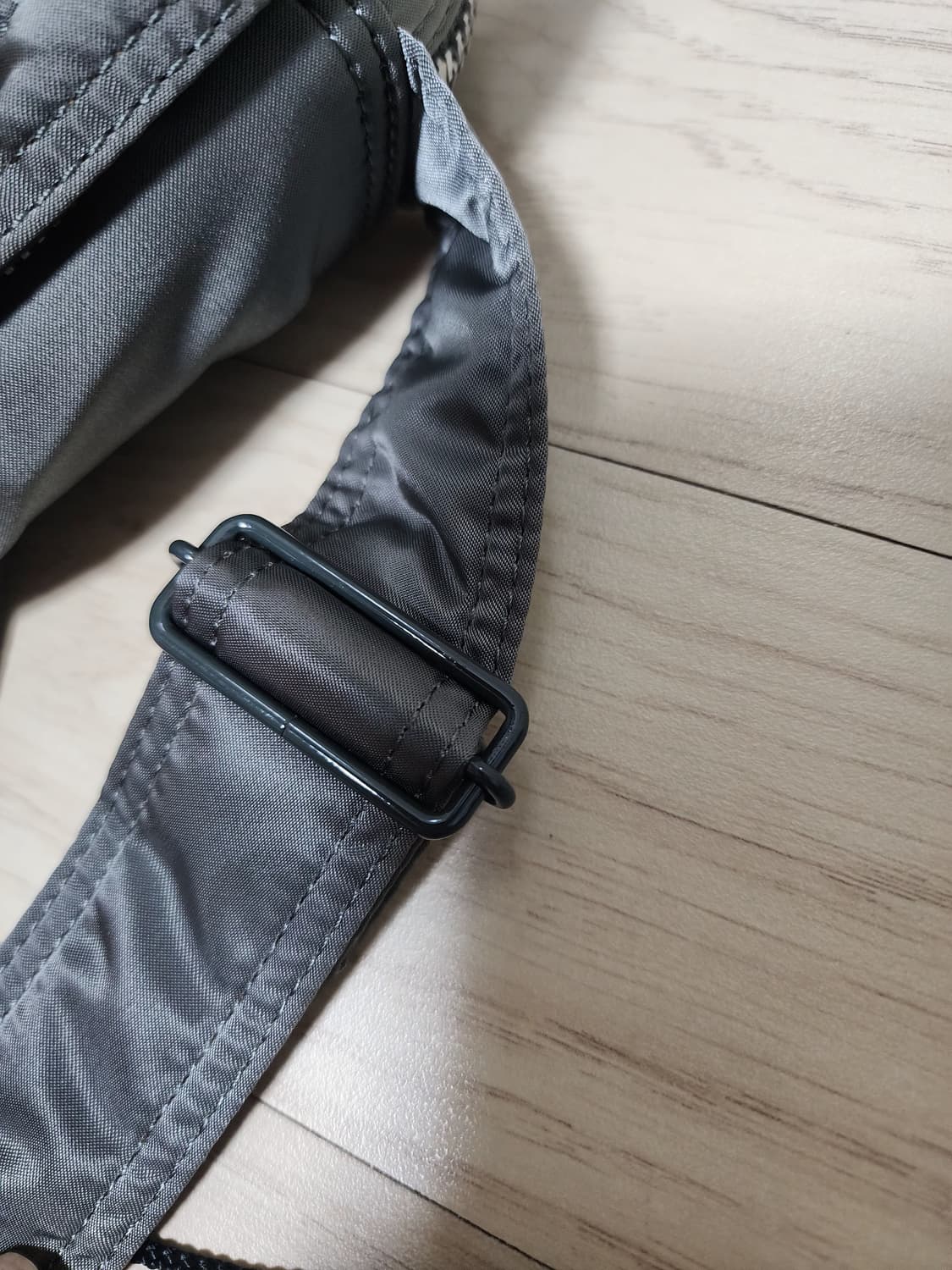 요시다포터 탱커 숄더백 라지 실버그레이 상품이미지5