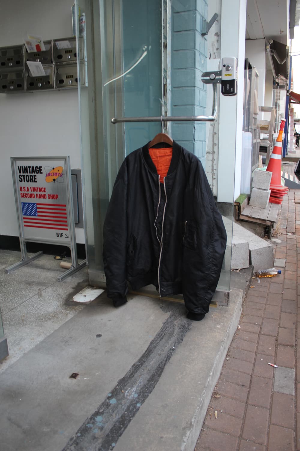 A. Blöchl Trashed MA-1 Flight Jacket 상품이미지1