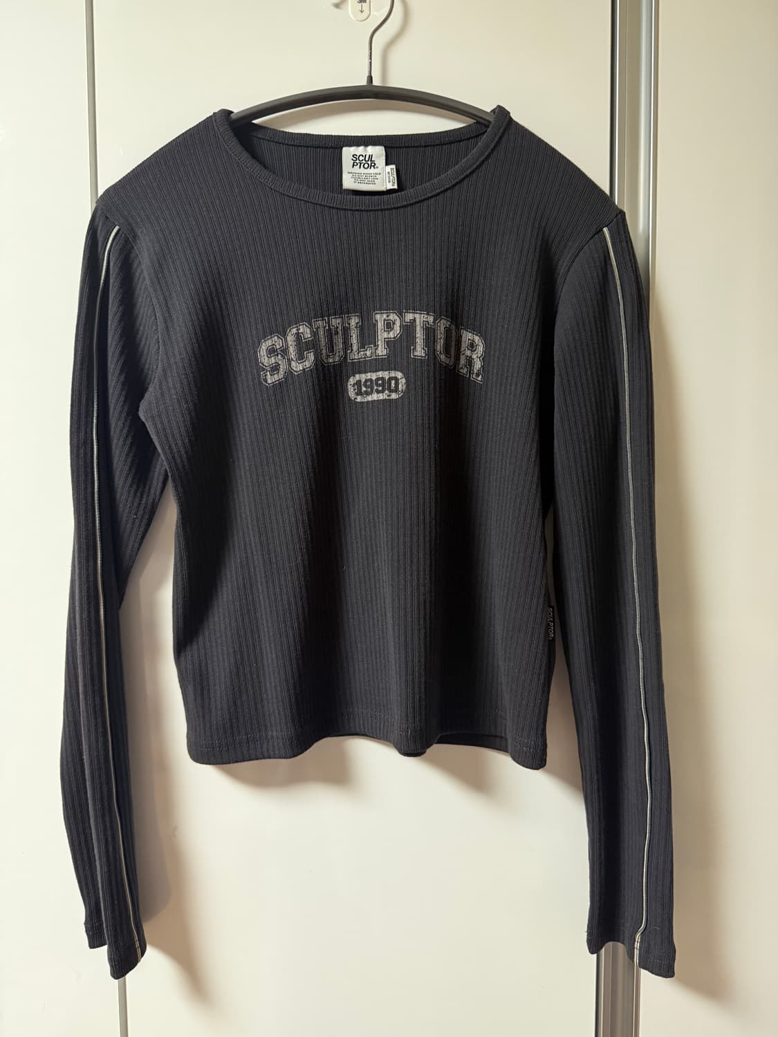 스컬프터 바시티 파이핑 티셔츠 상품이미지1