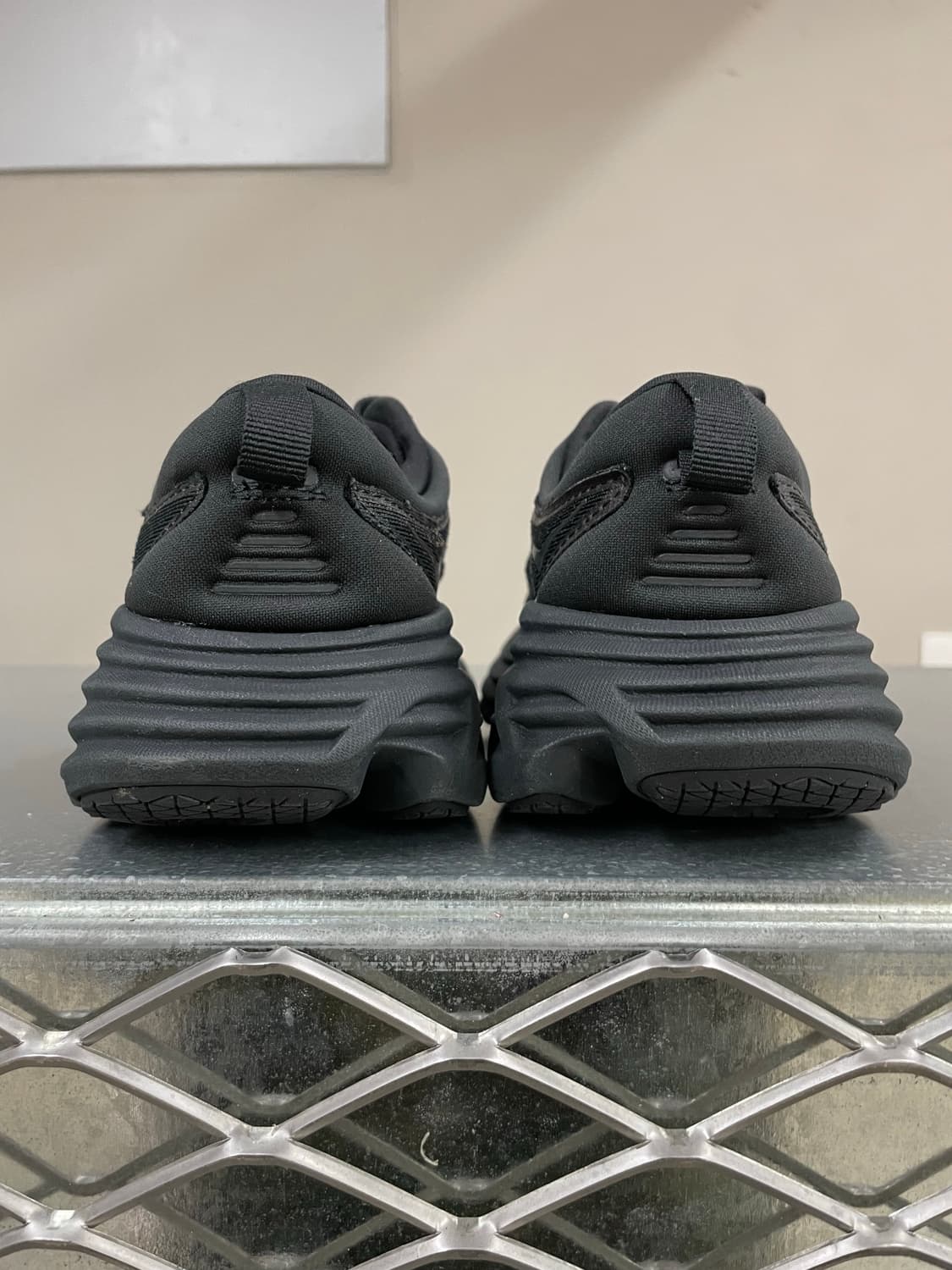 호카 본디 8 블랙 230 상품이미지3