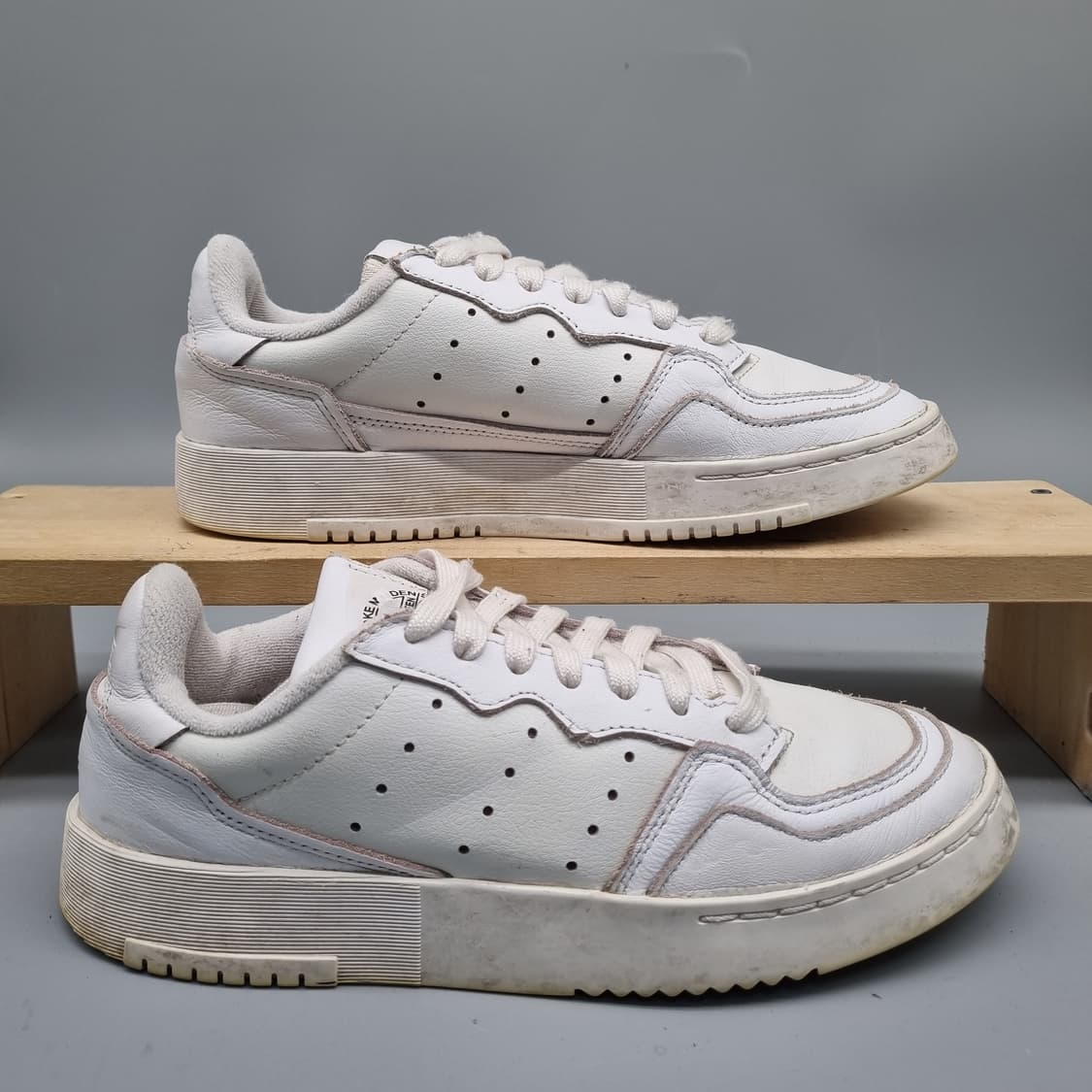 아디다스 슈퍼코트 여성운동화230  상품이미지1