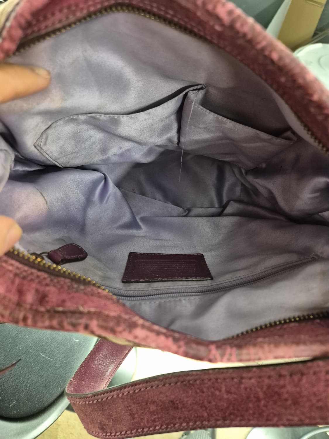 코치 시그니처 숄더백 버건디  상품이미지4