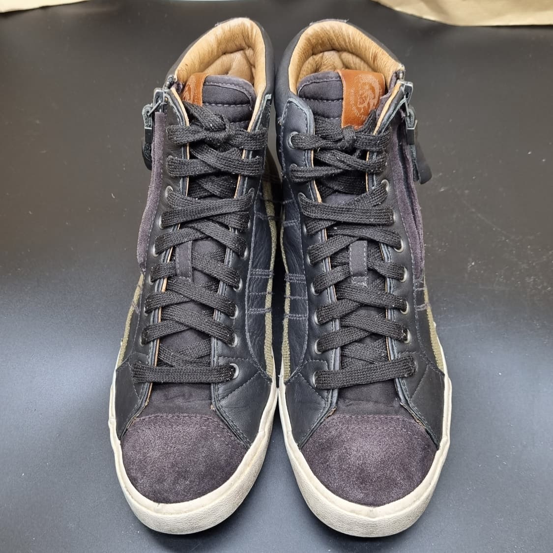 디젤 가죽 하이탑 스니커즈 270 상품이미지2