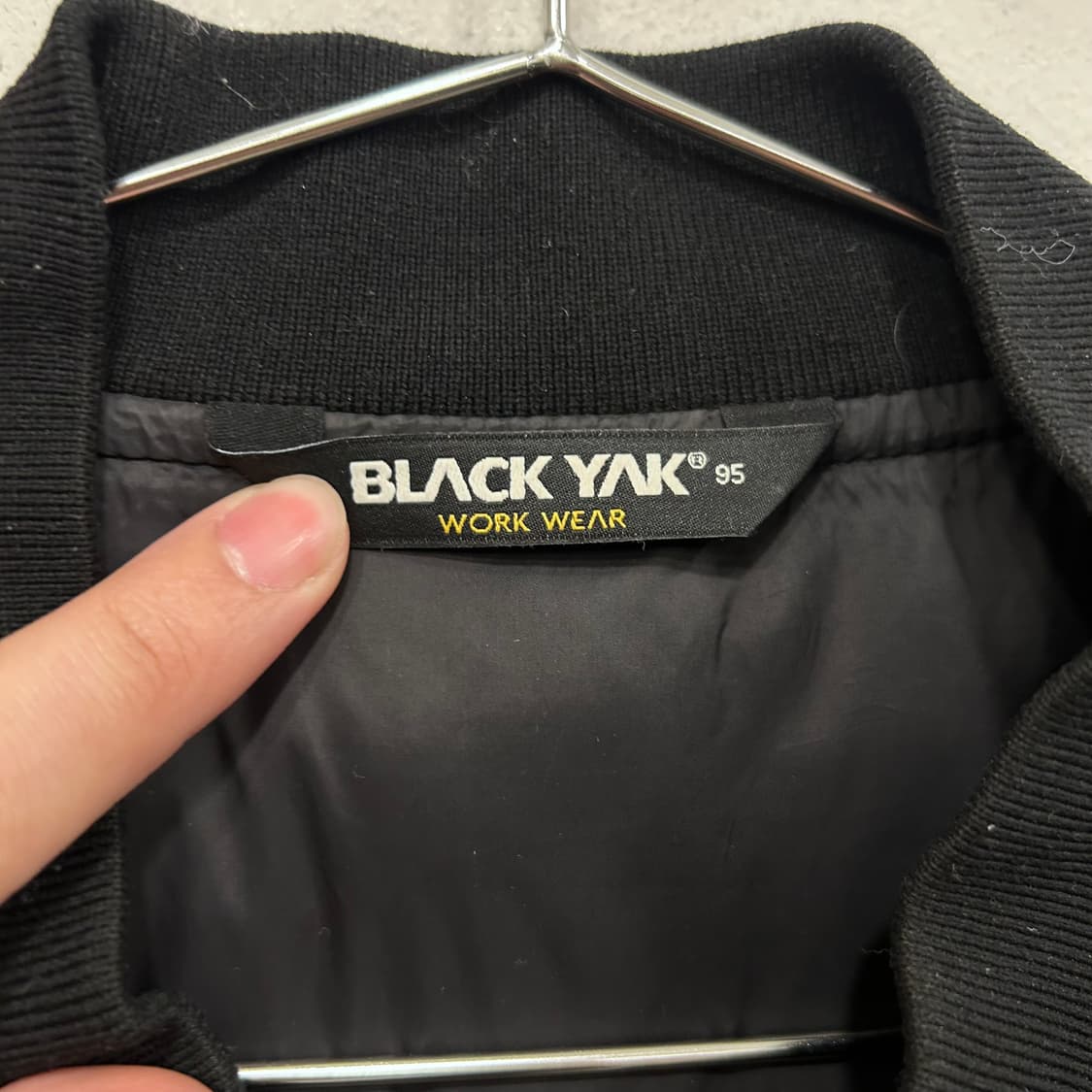 블랙야크 금장로고 퀼팅 경량 패딩 조끼 상품이미지3