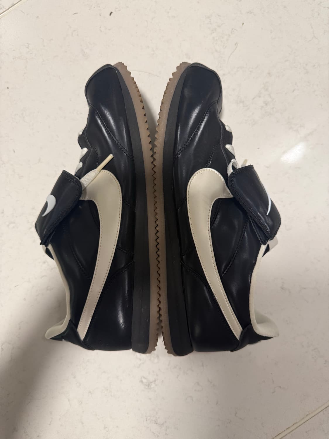 나이키 코르테즈 SE 블랙 검 브라운 (290) 상품이미지4