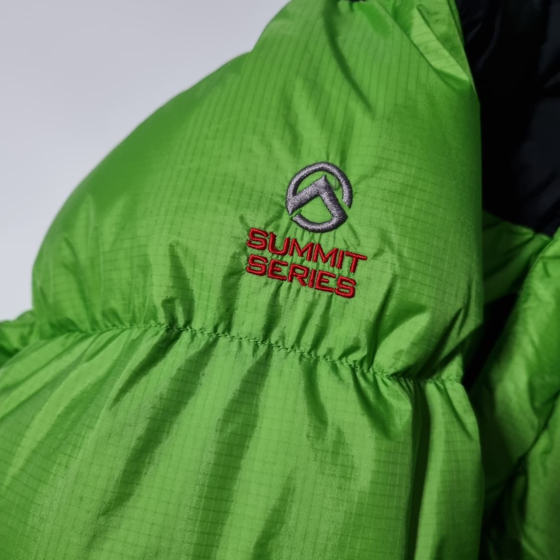 노스페이스 700 고프코어 발토로 패딩 그린  상품이미지4