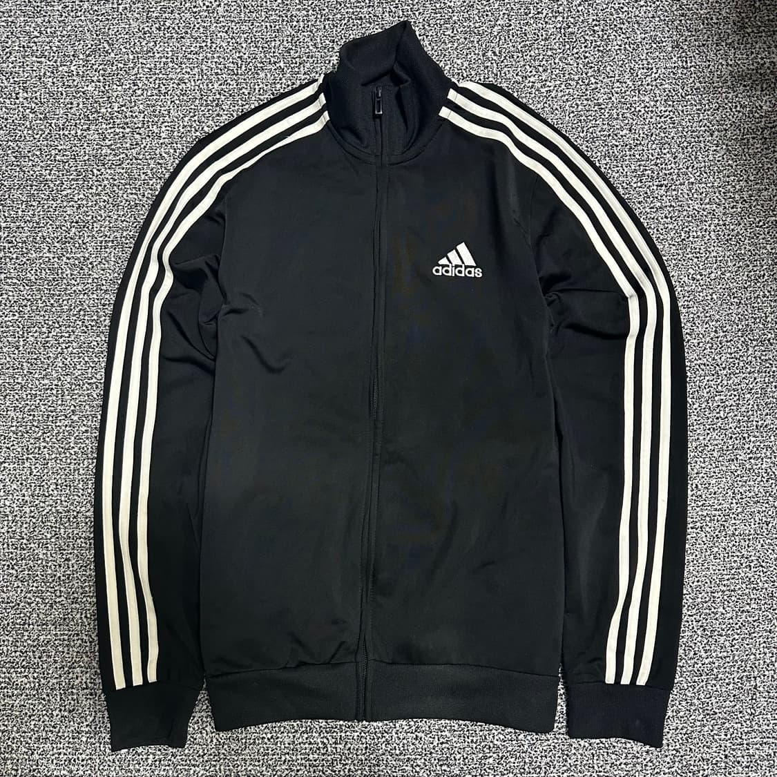 (95) 아디다스 검흰 트랙탑 져지 상품이미지1
