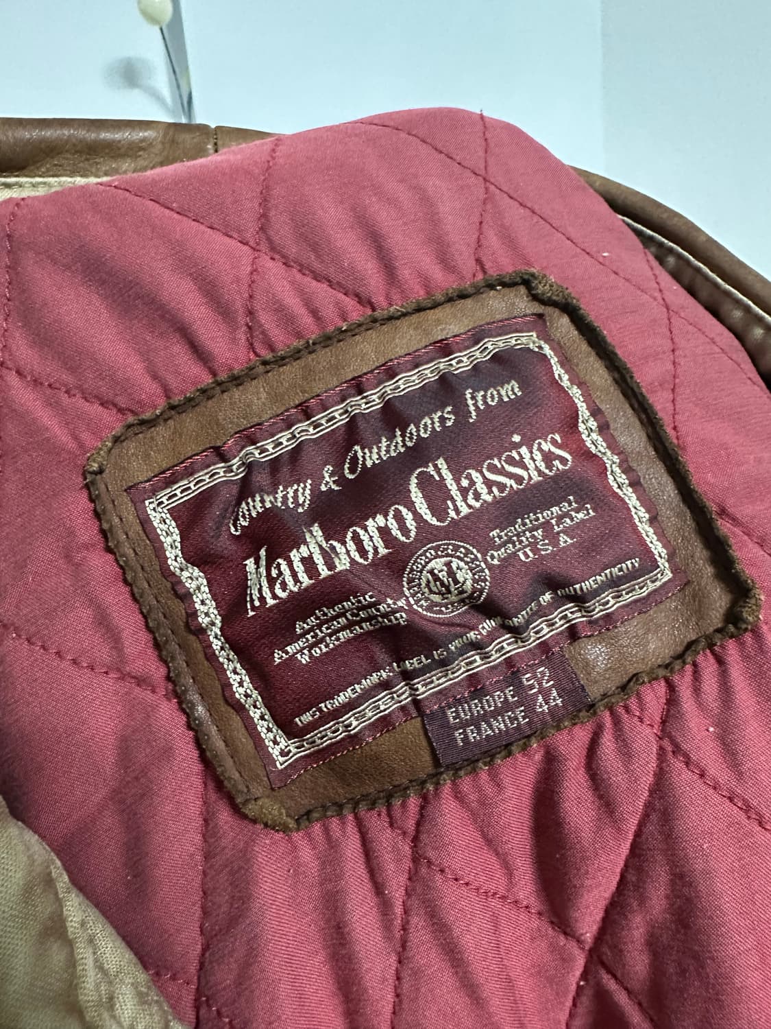 말보로 클래식 레더카라 롱코트 상품이미지3