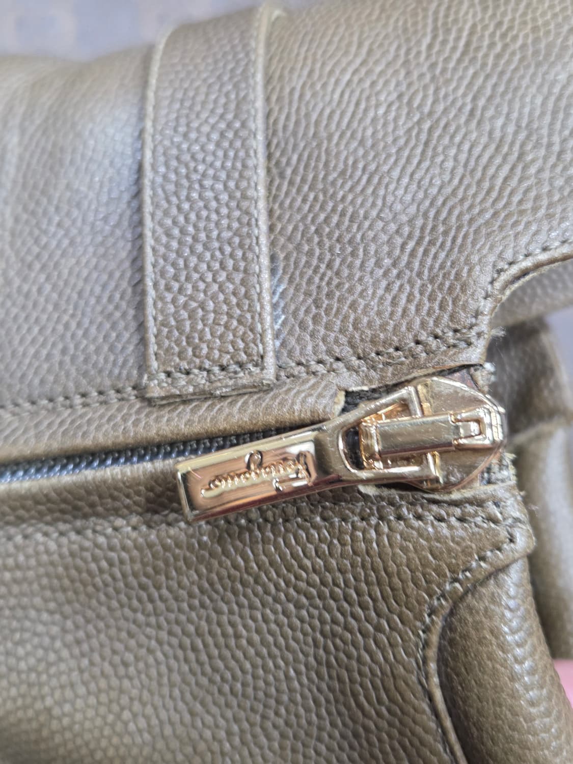 페라가모 상품이미지3