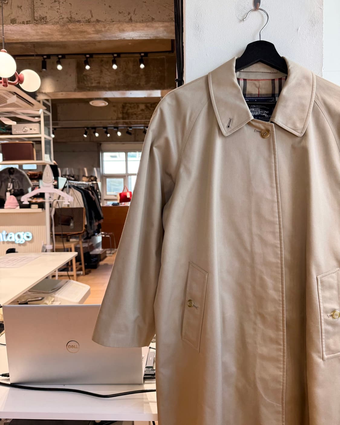 버버리 베이지 싱글 트렌치 코트 상품이미지4