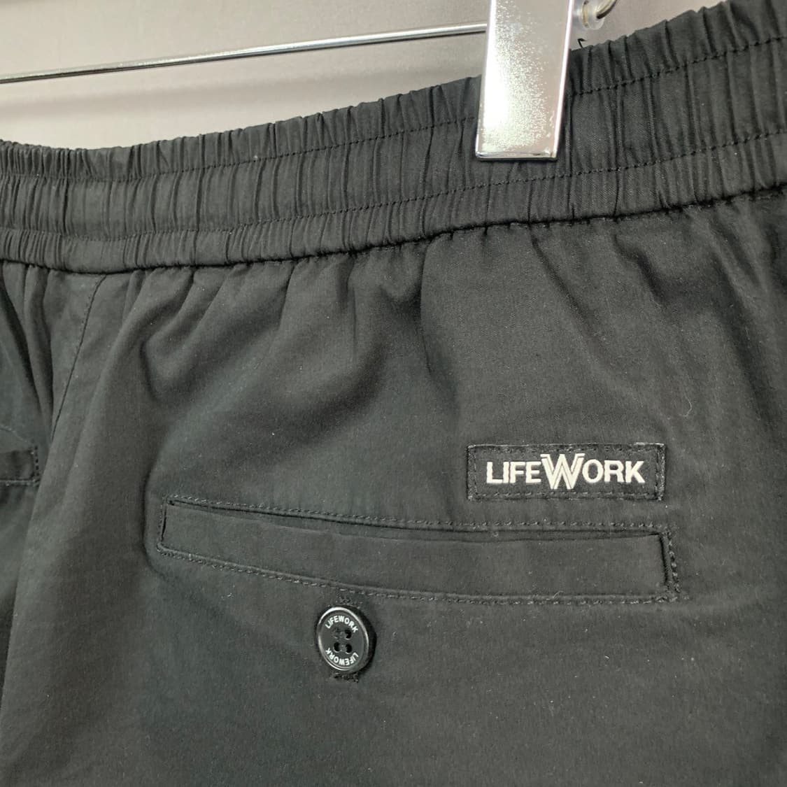 L 라이프워크 스퀘어 라독 패치 스판 밴딩 반바지 상품이미지3