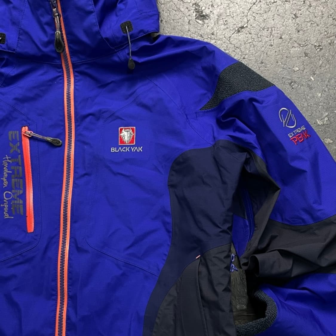 100 블랙야크 바람막이  상품이미지2