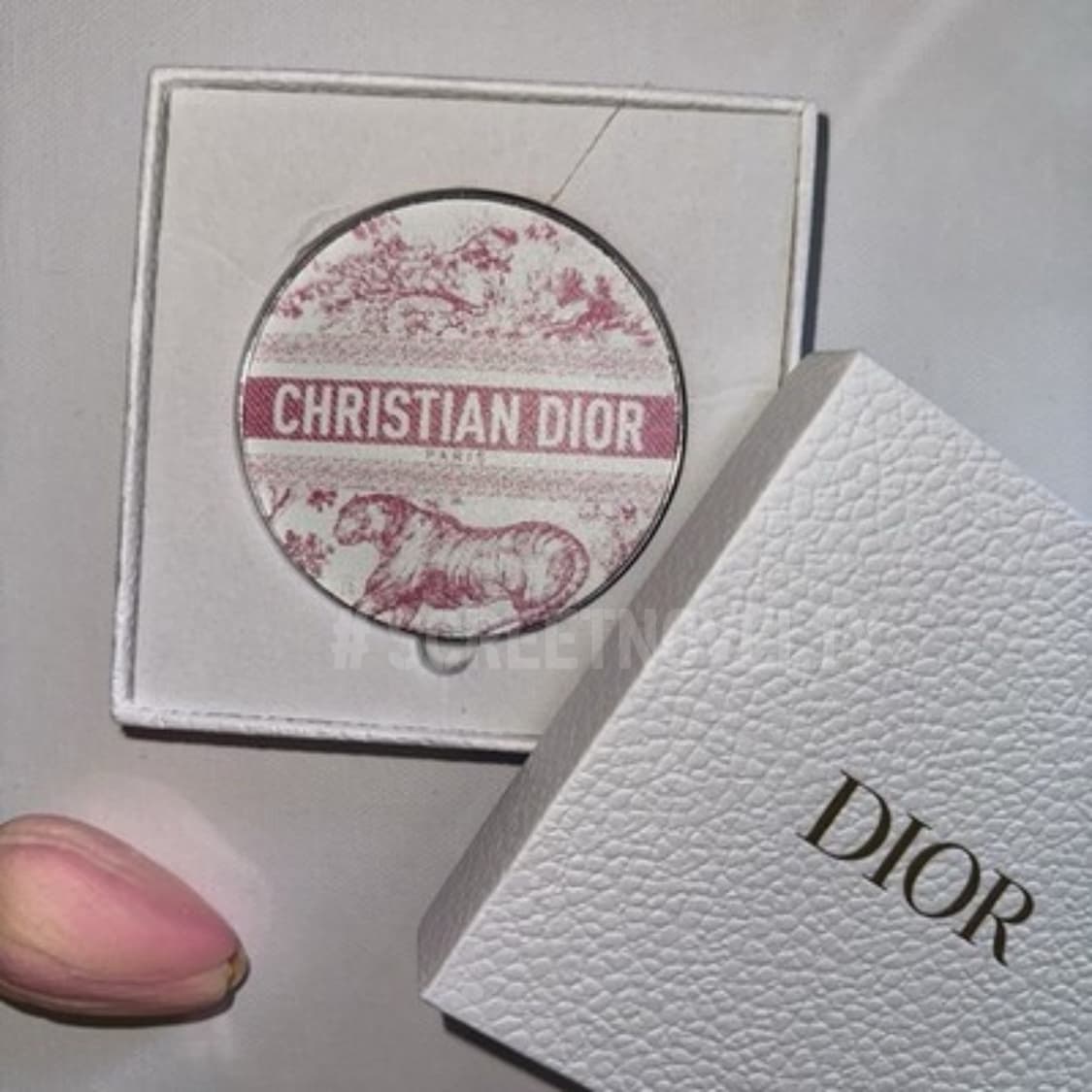 디올뷰티 뜨왈드주이 원형 미러 미니 손거울 핑크 상품이미지8