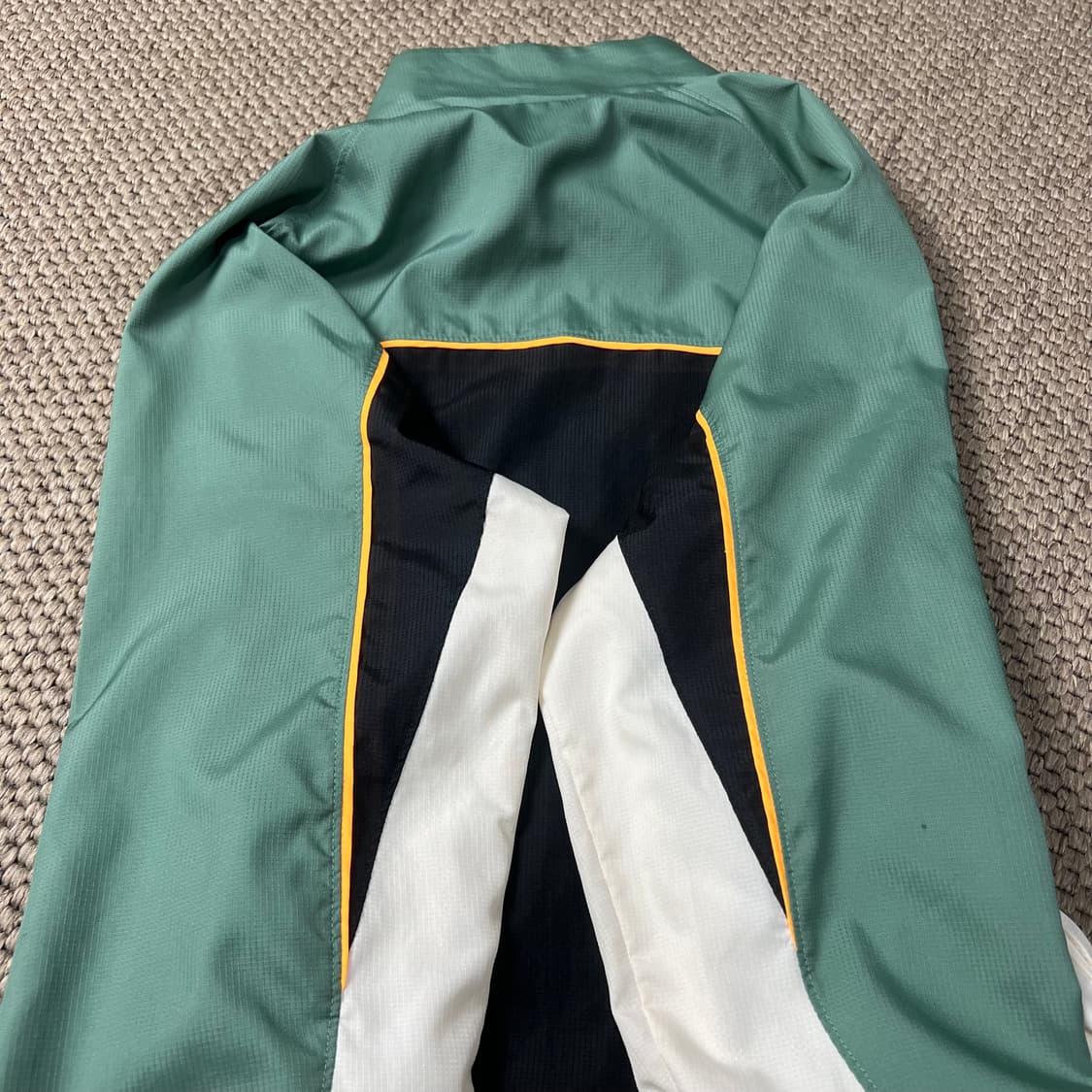 나이키 스로우백 바람막이 M 상품이미지8