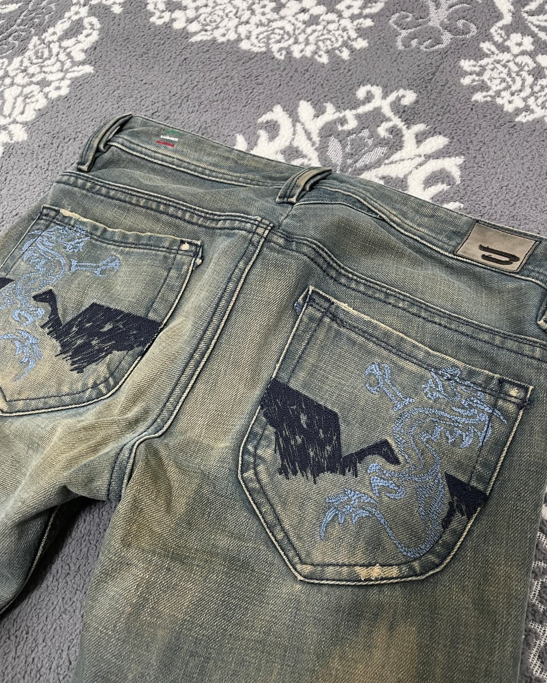 Diesel Dragon Embroidery Denim Pants  상품이미지2