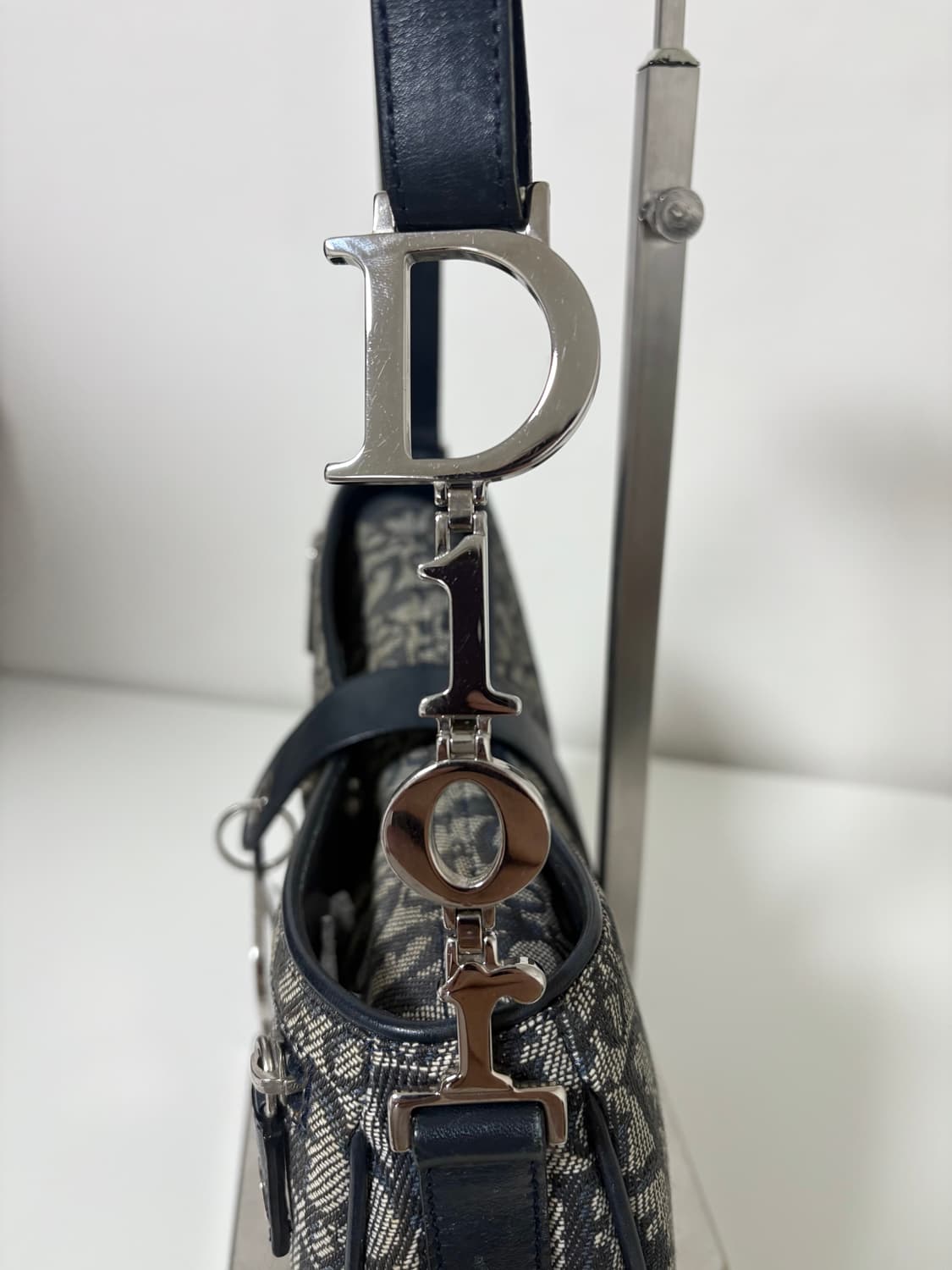 디올 디링 오블리크 새들백 상품이미지5