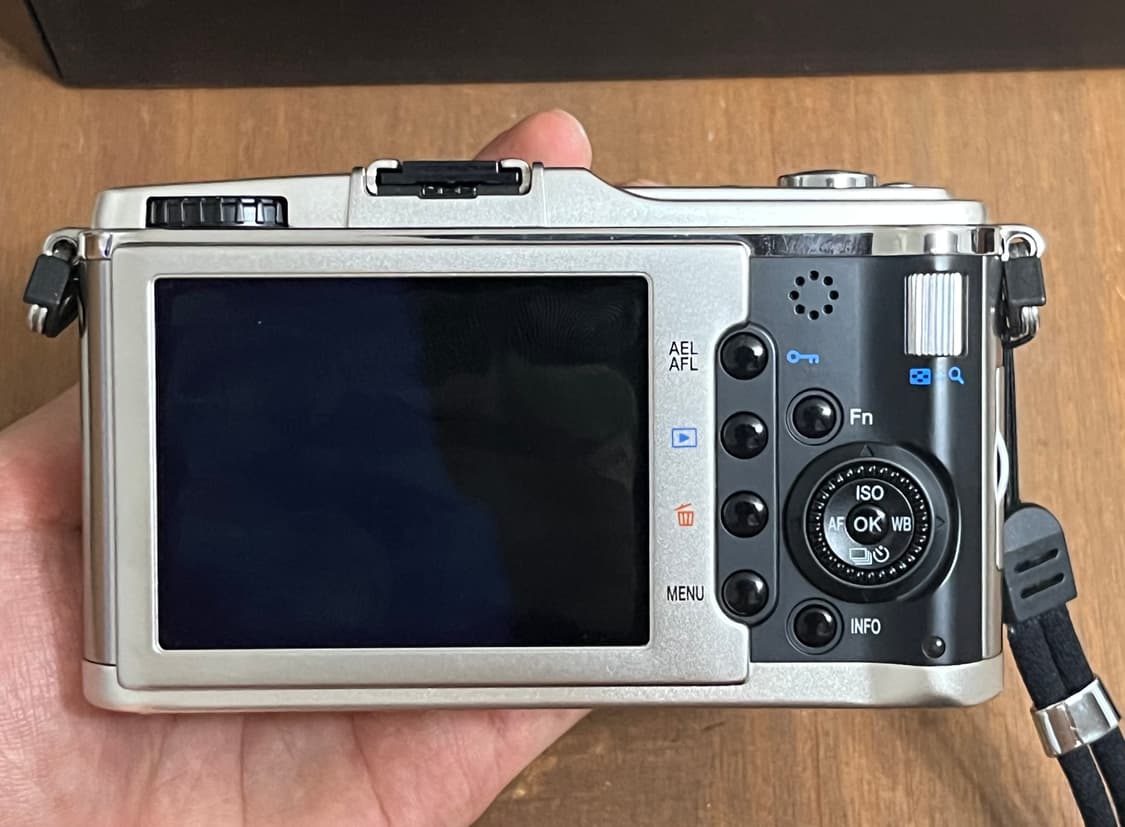 올림푸스 PEN E-P1 카메라 상품이미지3