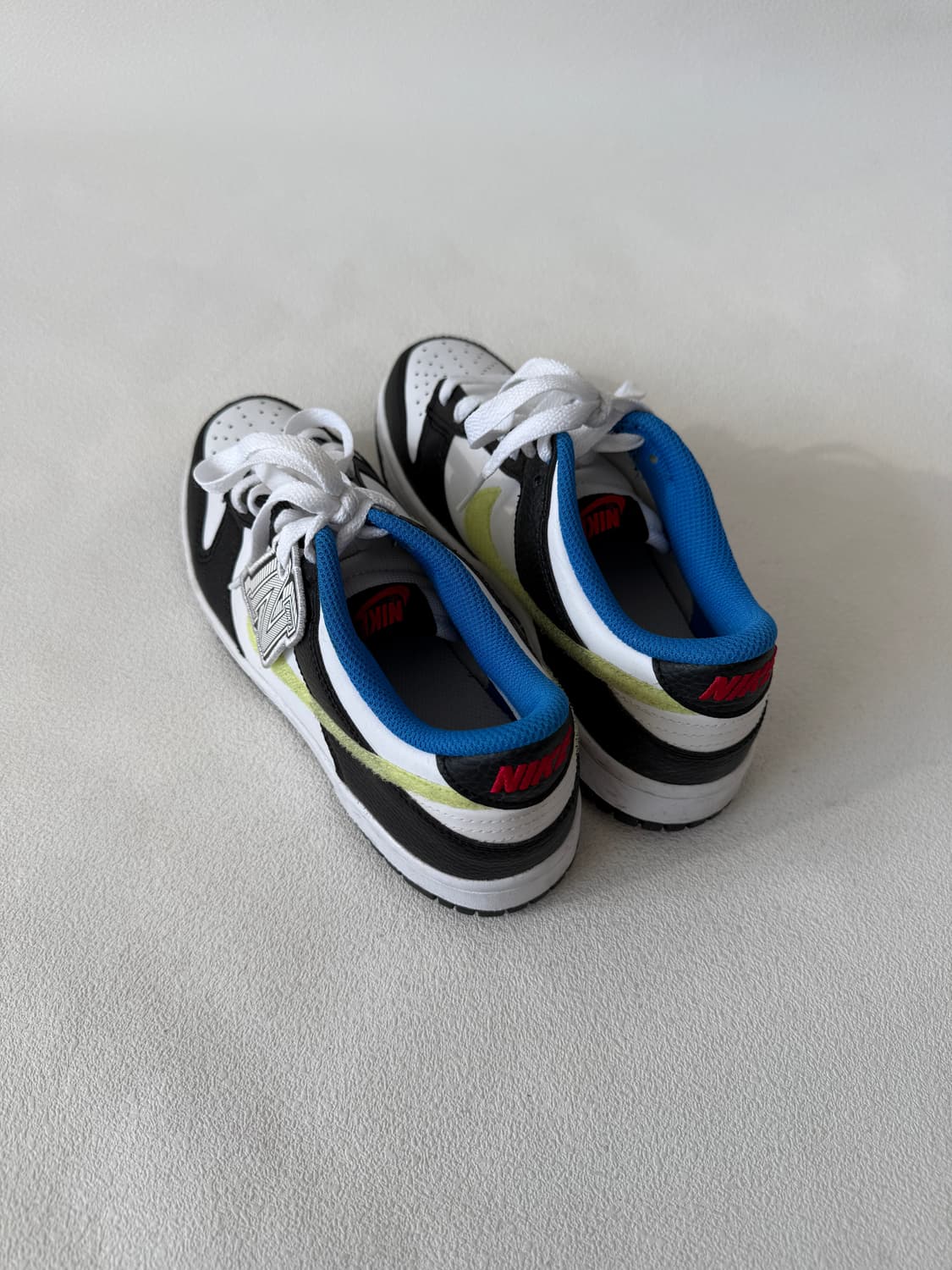 [240]나이키(NIKE) 흰검형 덩크 로우 상품이미지6