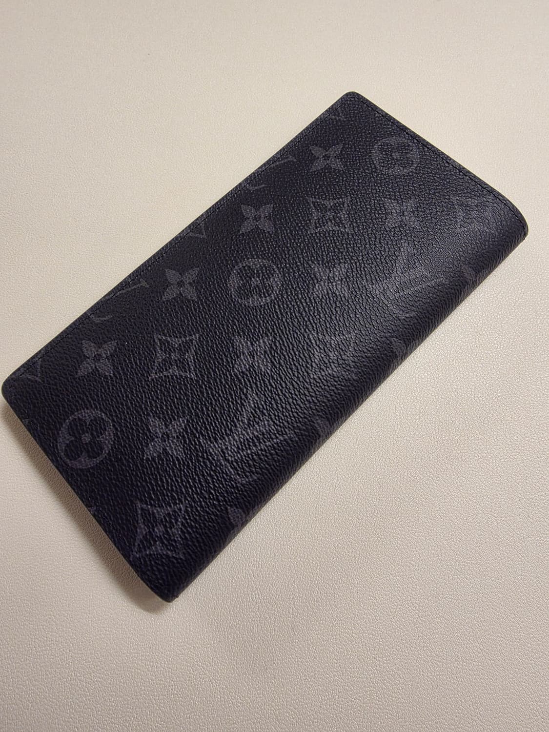 [25년식] 루이비통 브라짜 이클립스 모노그램 장지갑 상품이미지6