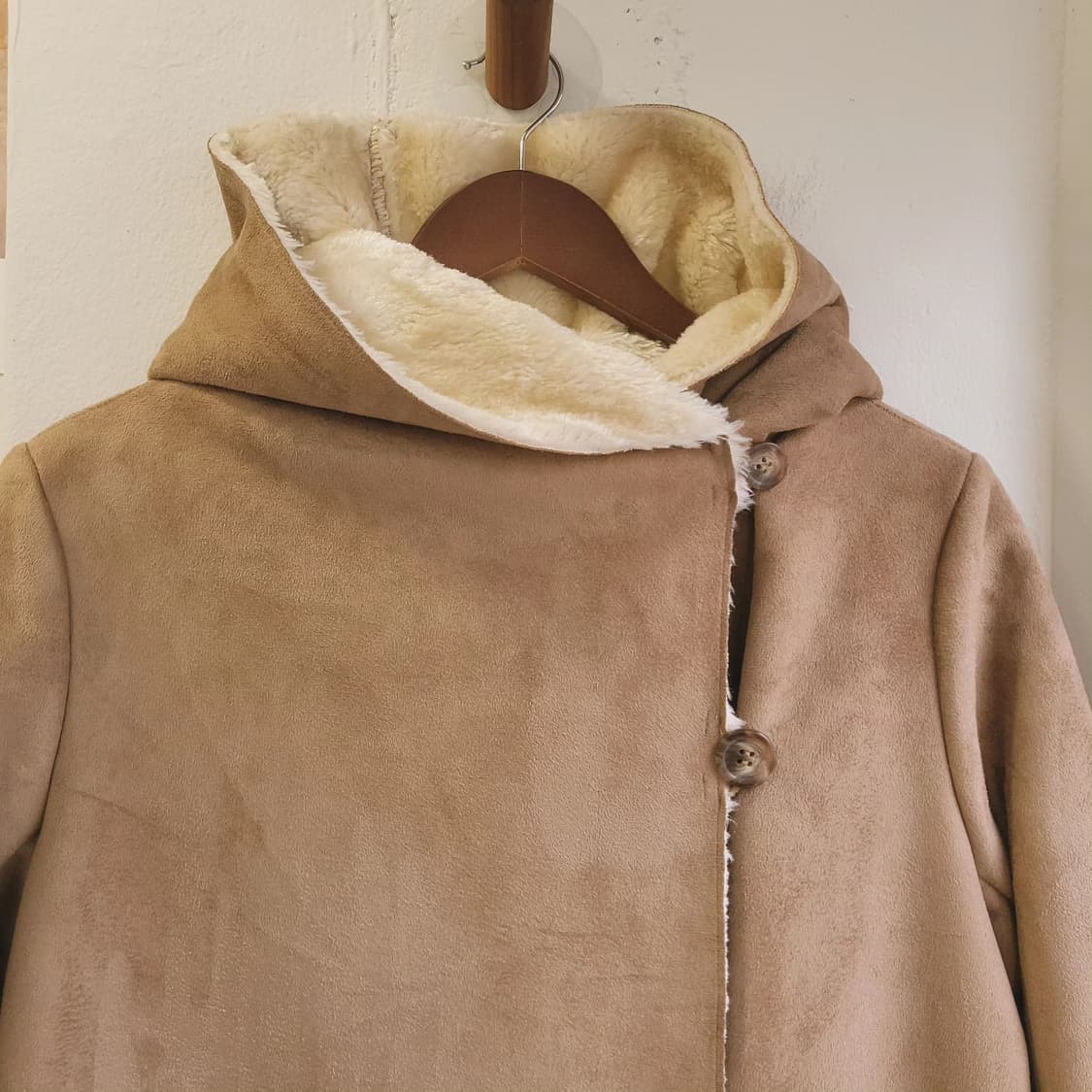 Seuseed 에코퍼 베이지 무스탕 상품이미지4