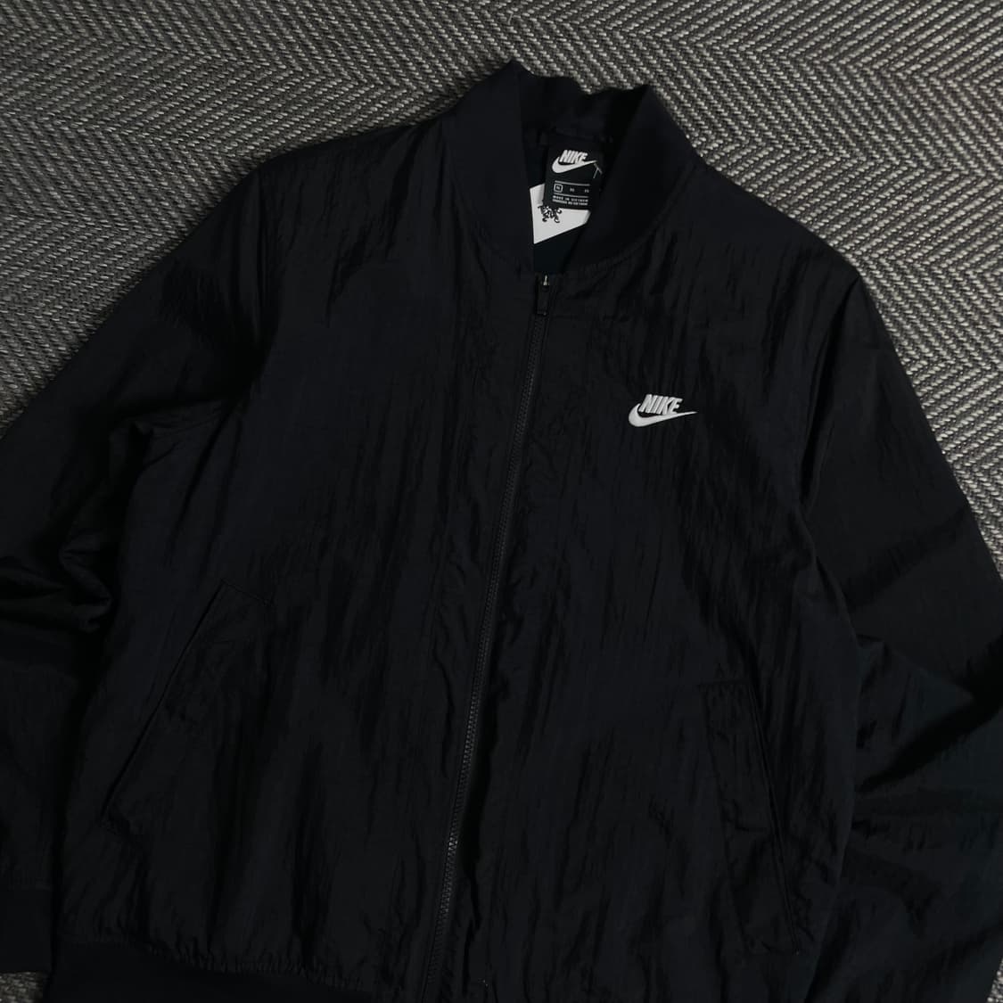 나이키 퓨츄라 나일론 우븐 봄버 자켓 블랙y 3600 상품이미지1