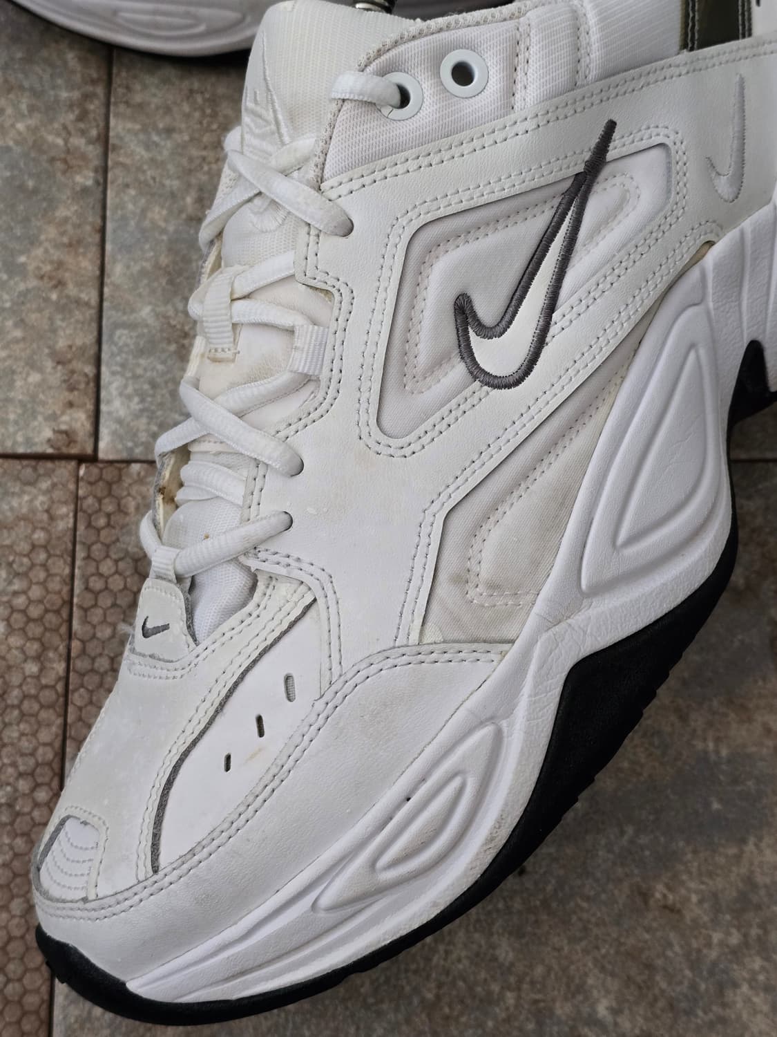 (275)나이키 m2k 테크노 화이트 그레이 상품이미지3