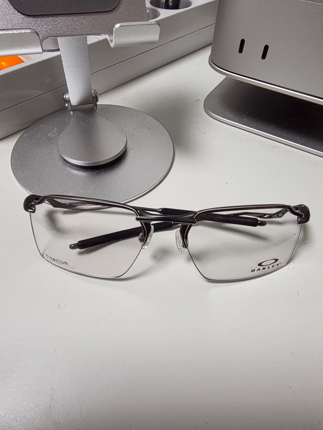 오클리 테일백2.0 상품이미지1