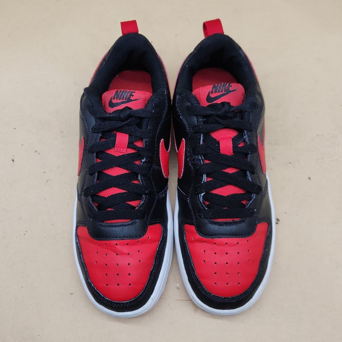 나이키 코트 버로우 블랙 레드 운동화 240 상품이미지2