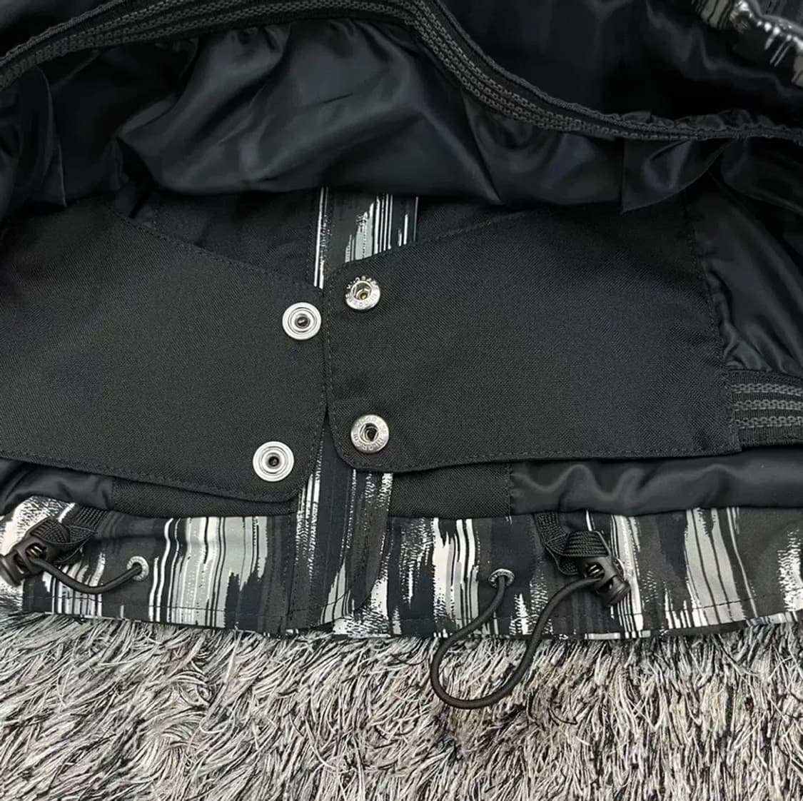 데상트 여성 라쿤 숏패딩 (90) 상품이미지4