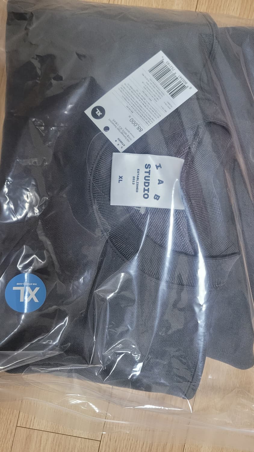 아이앱 데미지드로고 스웨트셔츠 챠콜 XL 상품이미지1