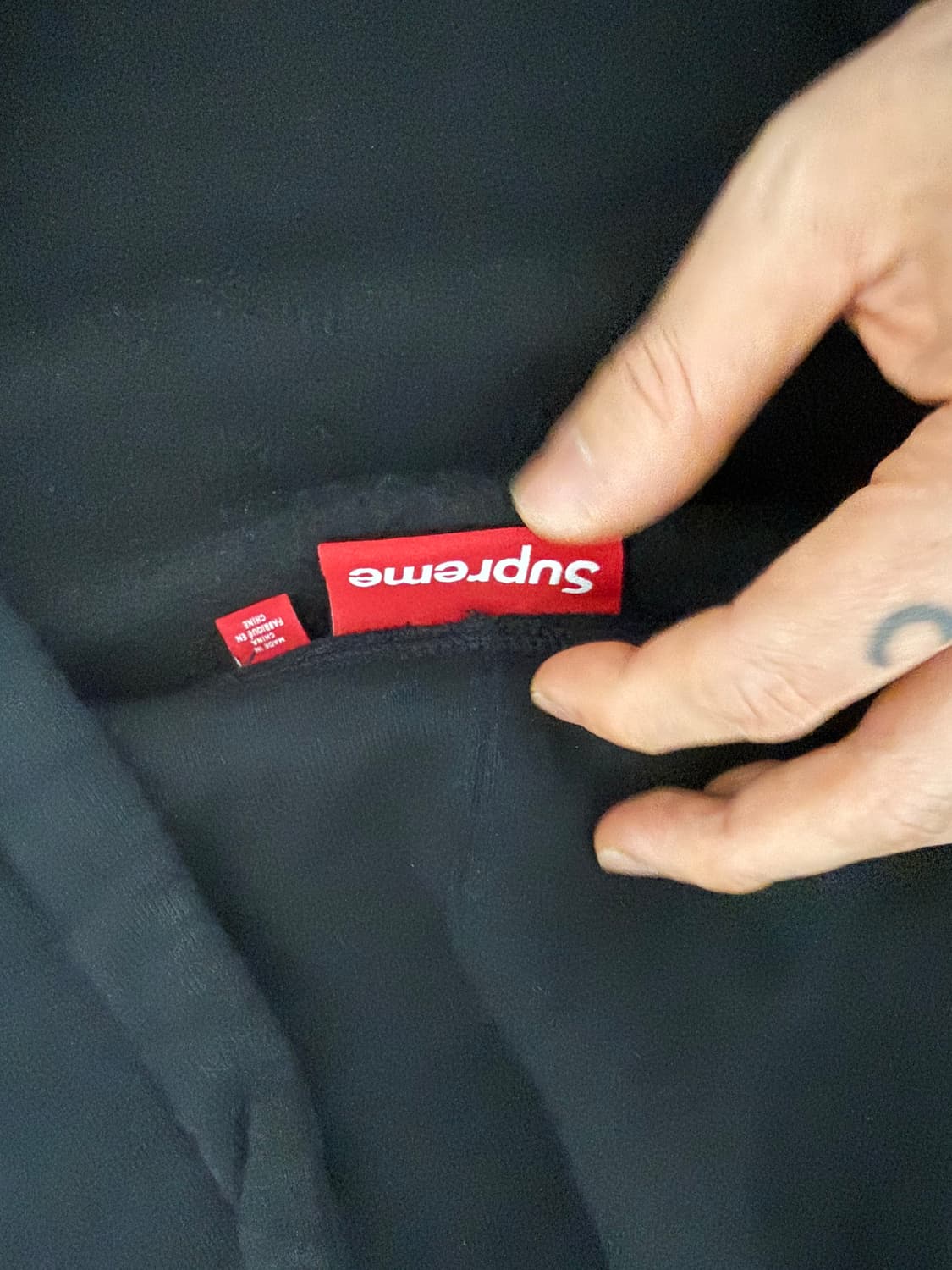 슈프림 데미안 허스트 후드 집업 블랙 상품이미지6