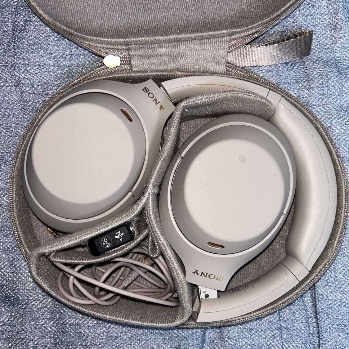 소니 WH-1000XM4 플래티넘 실버 상품이미지3