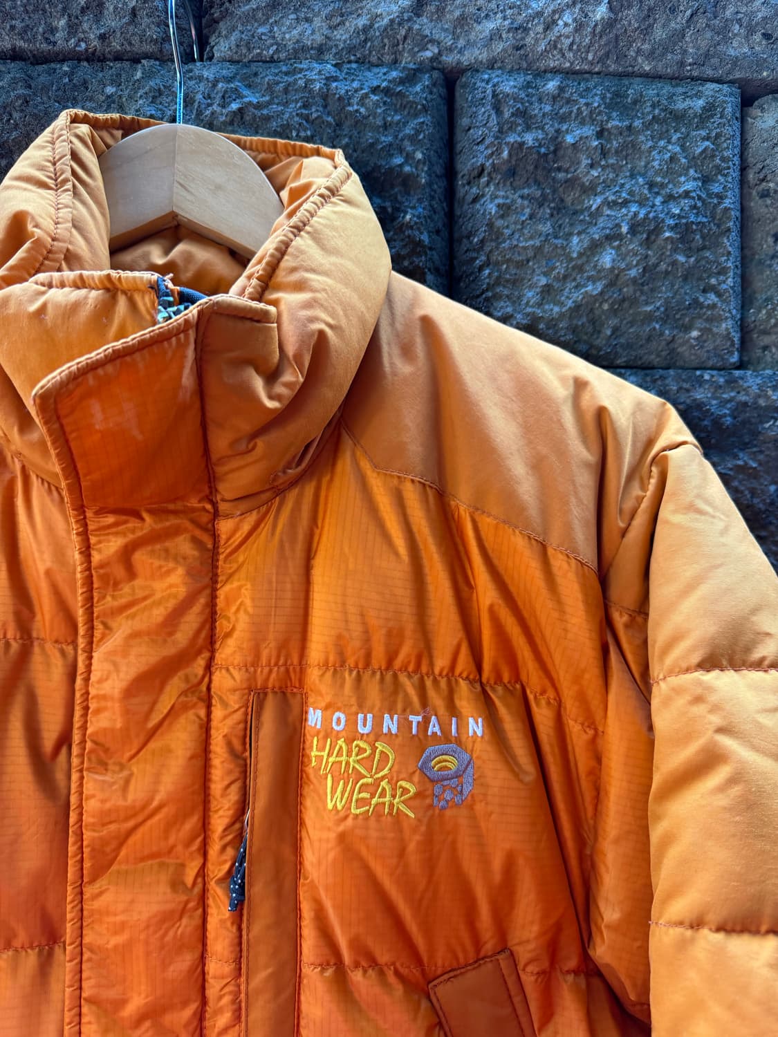 마운틴 하드웨어 다운 패딩 상품이미지4