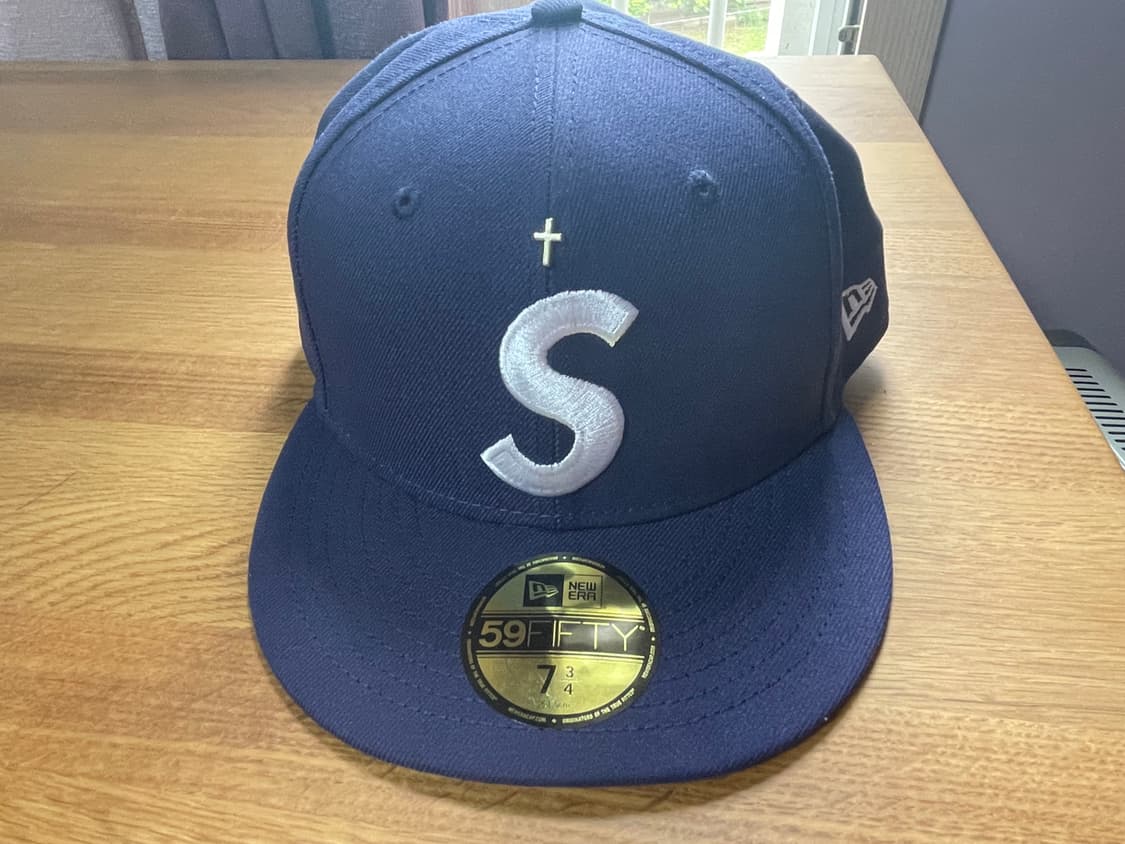슈프림 골드크로스 S로고 뉴에라 상품이미지3