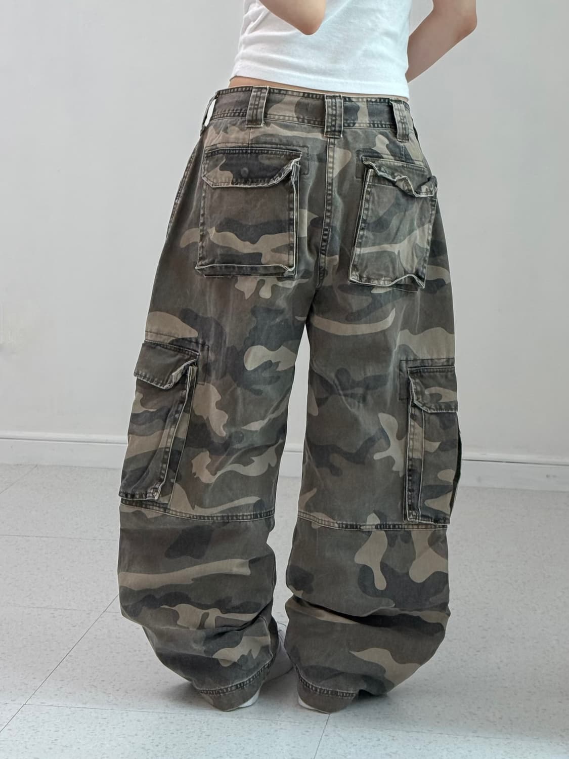 빈티지 카모 멀티포켓 카고팬츠 상품이미지4