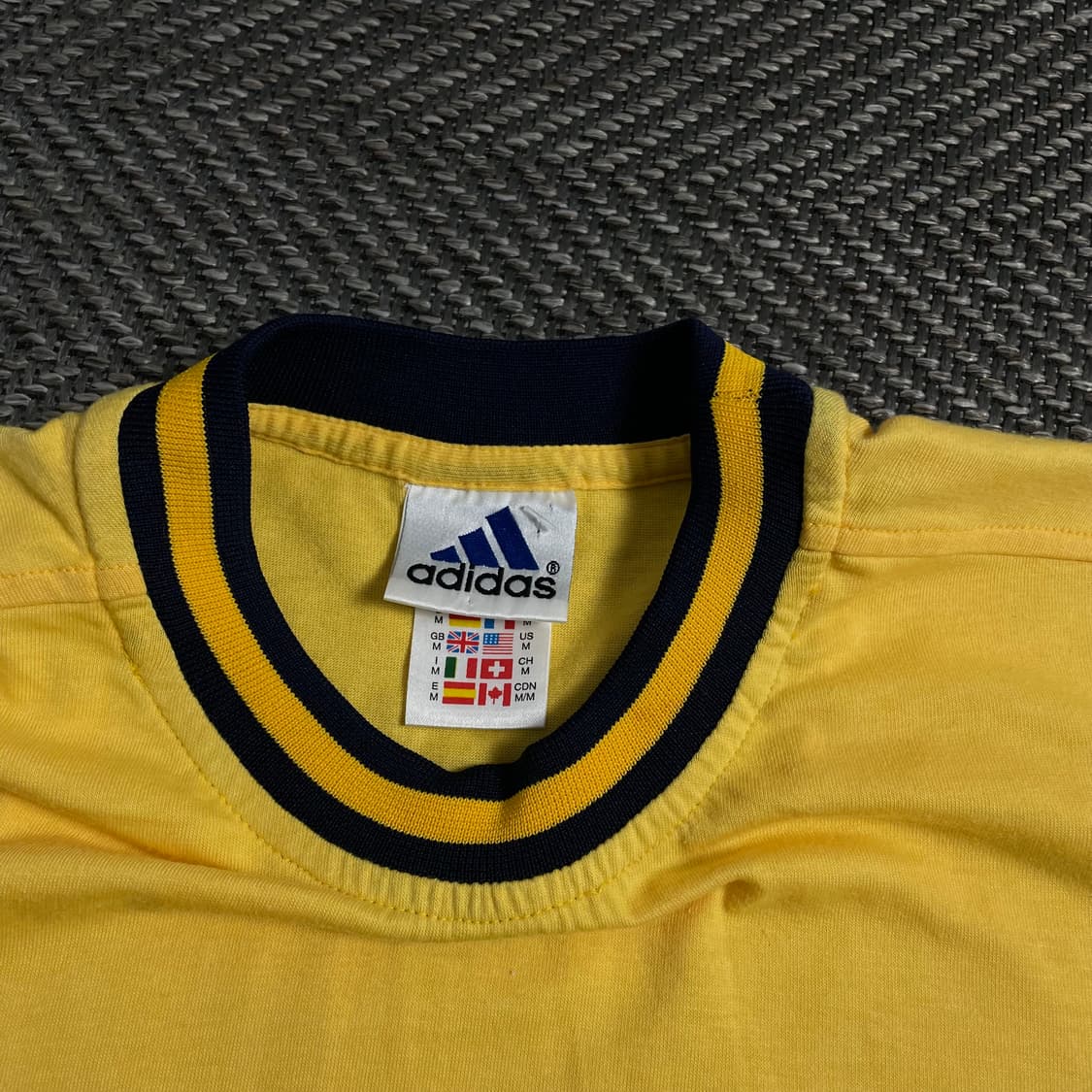 00s 아디다스 올드스쿨 빅로고 트레이닝 탑 o 4214 상품이미지4