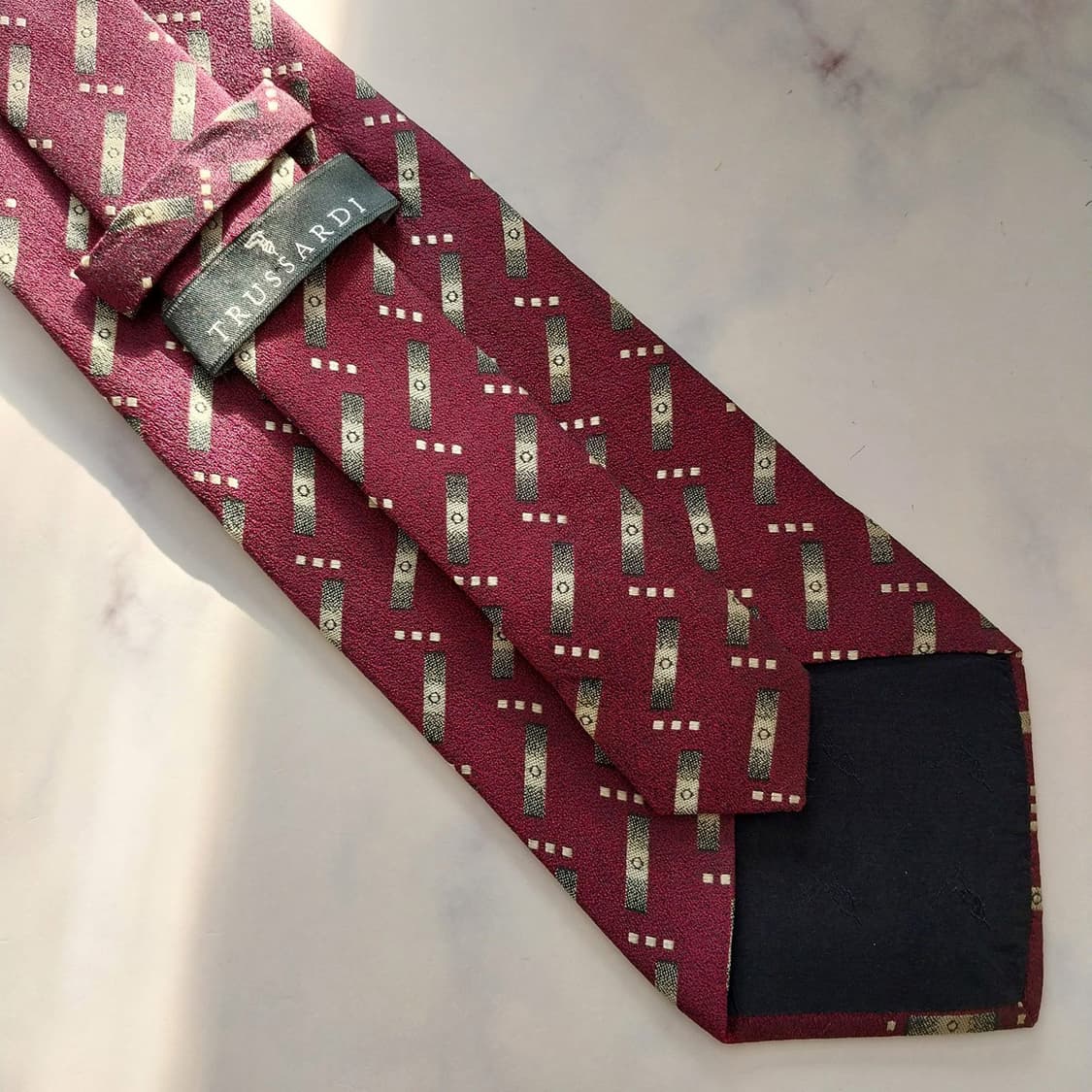 트루사르디 실크 와인 지오메트릭 넥타이 9.5cm A+등급  K1418
 상품이미지9