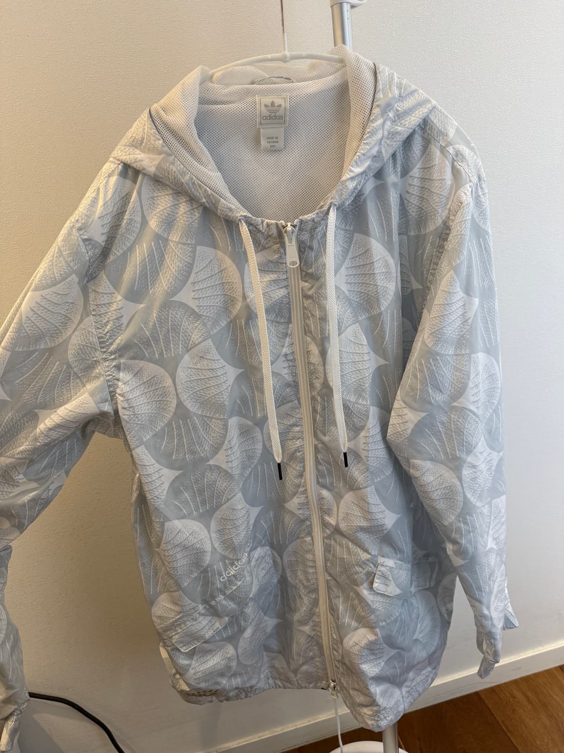 아디다스 올드스쿨 6주년 기념 패턴 후드 윈드브레이커 자켓 상품이미지2